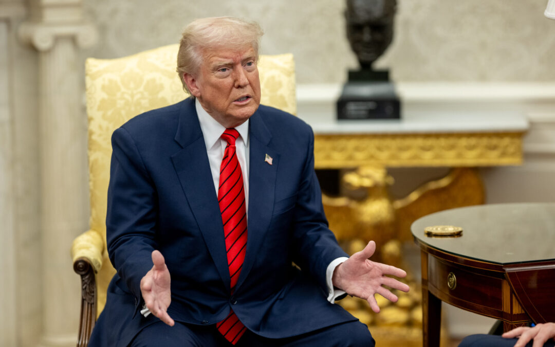 Gold Retreats Below $4,800 as Risk Appetite Improves After Trump Eases Europe Tariff Threat